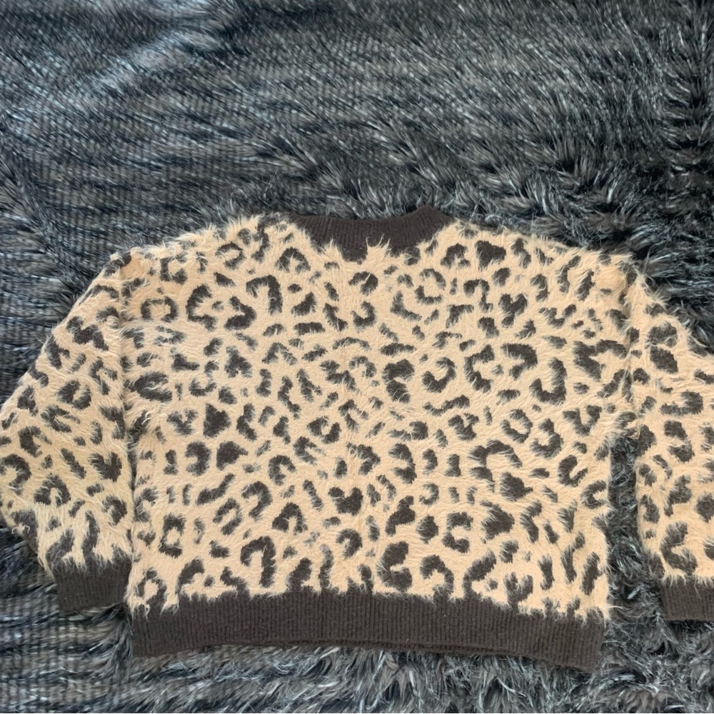 H&M Animal Print Fuzzy Sweater - Picture 3 of 7